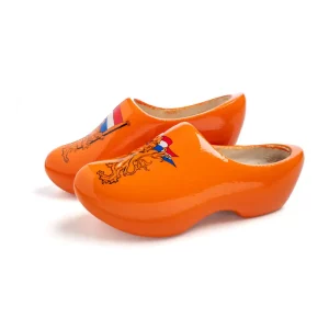 oranje houten klomp met leeuw 1