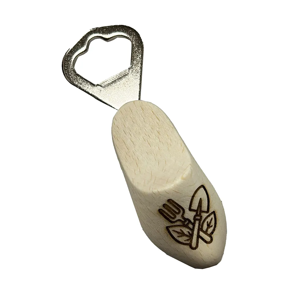 Klomp flesopener met gravering